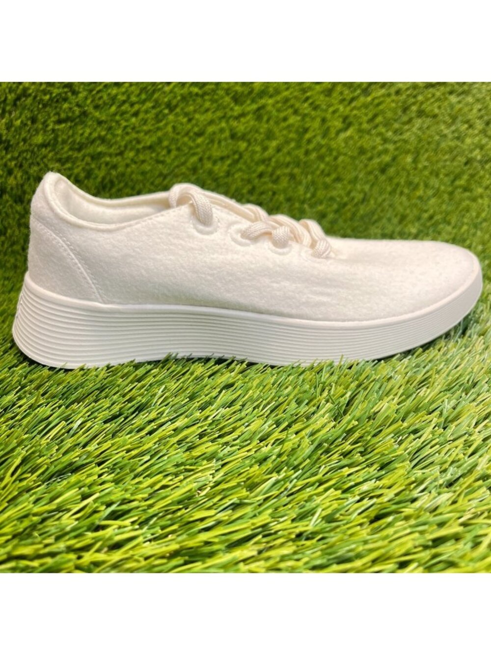 Allbirds Wool Runner 2 Womens Size 6 Natural White Athletic Shoes Sneakers